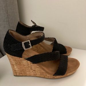 Tom’s 6.5 wedge sandal black
